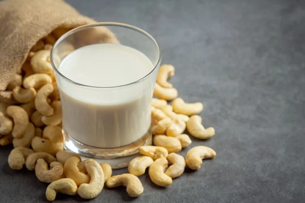 cashew milk as a cow's milk alternatives